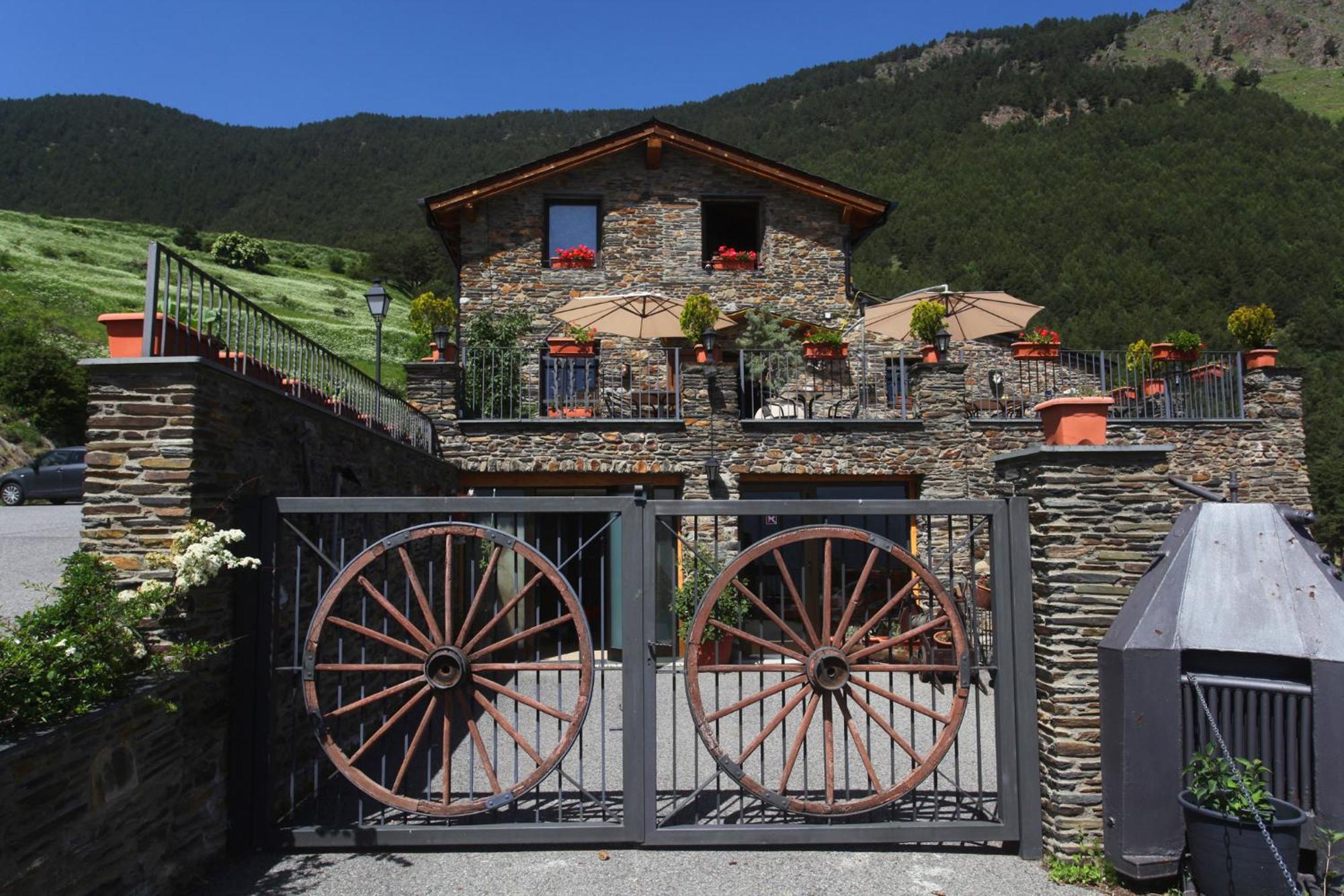 Hotel Parador De Canolich - Only Adults Bixessarri Zewnętrze zdjęcie